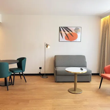 Novotel Antigone Hotell 4*